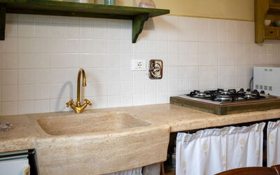 Accommodation:&nbsp;Le Debbiare 500.6