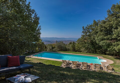 Villa Linchiano: Piscina, Paesaggio, Lotto, Landscaping, Agriturismo, Eco Hotel, Estate, Villa, Backyard