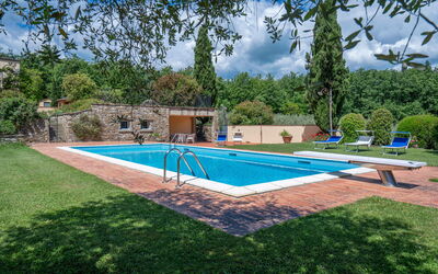 Il Villino Del Collezionista With Pool In Pistoia: Swimming Pool, Garden, Resort, Estate, Hacienda, Eco Hotel, Landscaping, Shade, Villa, Farmhouse