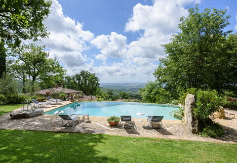 Villa Tregole: Albero, Piscina, Giardino, Eco Hotel, Estate, Landscaping, Agriturismo, Villa, Backyard, Piantagione