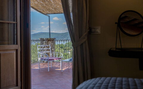 Villa Trasimena: Mobilia, Balcone, Sedia, Biancheria, Mobili Da Esterno, Shade, Camera Da Letto, Bedding, Letto, Recinzione