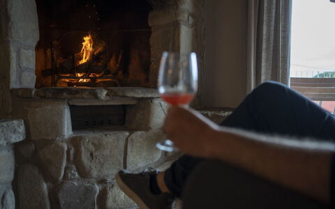 Villa delle Rose: Bicchieri, Tavola, Stemware, Bicchiere Di Vino, Vino, Barware
