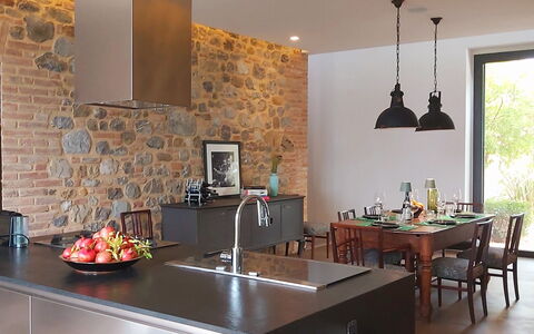 Podere Vigna Nuova: Mobilia, Cucina, Interior Design, Parete, Pavimentazione, Controsoffitto, Legna, Lampada, Soffitto, Cabinetry
