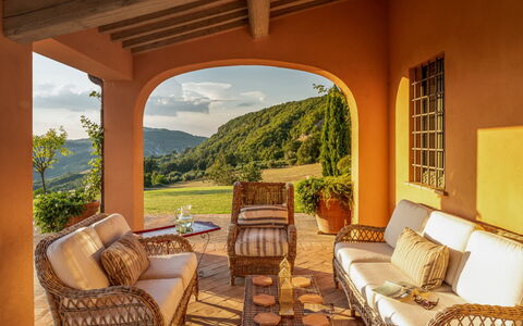 Casalberna: Mobilia, Casa, Sedia, Interior Design, Eco Hotel, Soggiorno, Divano, Agriturismo, Ricorrere