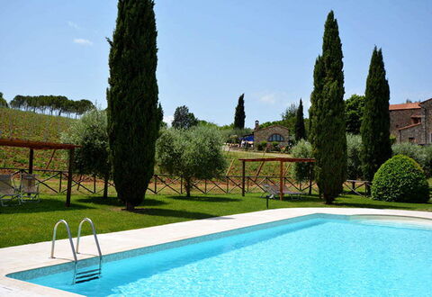 Agriturismo Agresto Apartments And Cottage, Pool,: Piscina, Giardino, Hacienda, Backyard, Landscaping, Ricorrere, Estate, Prato, Cortile, Eco Hotel