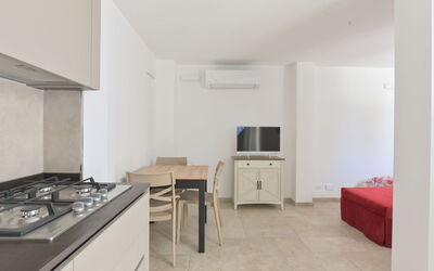 Accommodation:&nbsp;Pianosa 610.4