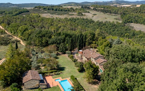 Casale del Timignano, Private Villa with Huge Gard: Paesaggio, Estate, Casa, Area Rurale, Lotto, Villetta, Piantagione, Villaggio, Agriturismo, Hacienda