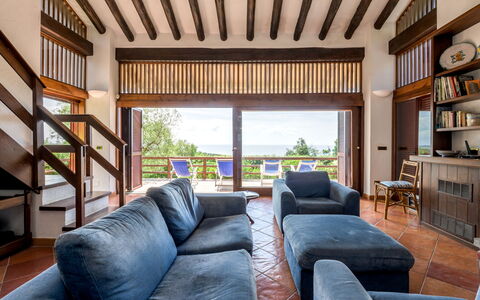 La Tagliata: Mobilia, Pavimentazione, Interior Design, Legna, Pavimento, Camera, Soffitto, Appartamento, Soggiorno, Casa