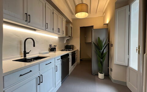 Via Roma 39: Cucina, Controsoffitto, Elettrodomestico Da Cucina, Cabinetry, Interior Design, Apparecchio Major, Mobilia, Pavimentazione, Legna, Cucina Stufa