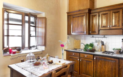 Bellina: Mobilia, Interior Design, Cucina, Cabinetry, Controsoffitto, Legna, Pavimentazione, Elettrodomestico Da Cucina, Credenza, Camera