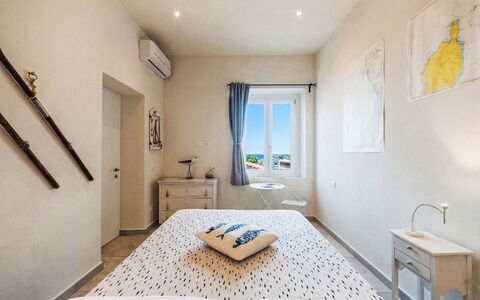 La Frida: Pavimento, Appartamento, Camera Da Letto, Letto, Bedding, Lenzuolo, Telaio Del Letto, Hotel, Biancheria, Cuscino