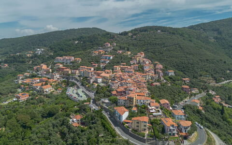 La Frida: Zona Residenziale, Visione Globale, Paesaggio, Collina, Highland, Fotografia Aerea, Hill Station, Sobborgo, Insediamento Umano, Villaggio