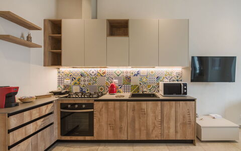 La Frida: Cucina, Legna, Interior Design, Mobilia, Pavimentazione, Controsoffitto, Camera, Elettrodomestico Da Cucina, Apparecchio Major, Cabinetry