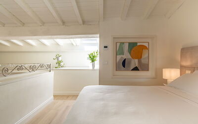 Accommodation:&nbsp;Deservi Elegant Apt. Botticelli