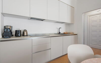 Accommodation:&nbsp;Deservi Elegant Apt. Boccaccio