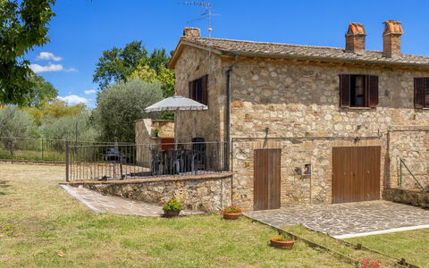 Oliveto del Cantarello: Villetta, Porta, Agriturismo, Estate, Muro ​​Di Pietra, Villaggio, Brick, Recinzione, Backyard, Villa