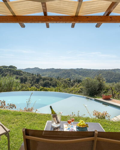 Villa Costa al Bagno: Hill, Outdoor Furniture, Shade, Mountain Range, Eco Hotel, Garden, Valley, Ridge, Landscaping, Swimming Pool