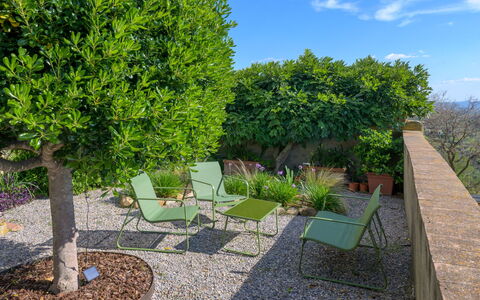 Il Belvedere di Montiano: Recreation, Leisure, Shade, Outdoor Furniture, Park, Vacation, Eco Hotel, Resort, Deck