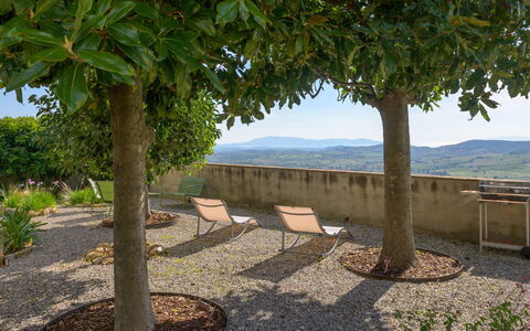 Il Belvedere di Montiano: Recreation, Leisure, Shade, Outdoor Furniture, Park, Vacation, Eco Hotel, Resort, Deck