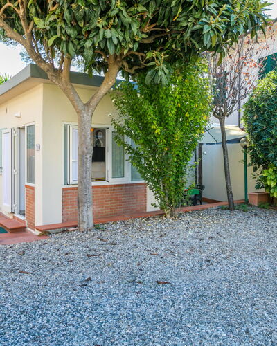 La Casetta: Driveway, Sidewalk, Garden, Walkway, Shade, Gate, Landscaping, Courtyard, Home Fencing, Houseplant