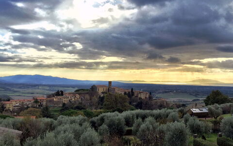 Your Tuscan Retreat: Cielo, Natura, Orizzonte, Paesaggio, Pascolo, Plain, Area Rurale, Lotto, Sera, Mattina