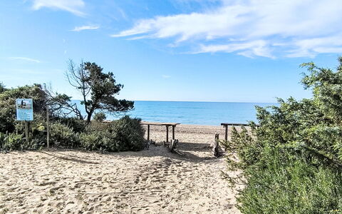 Roccamare Engel: Blu, Cielo, Corpo D'Acqua, Spiaggia, Ambiente Naturale, Costa, Orizzonte, Mare, Estate, Riva