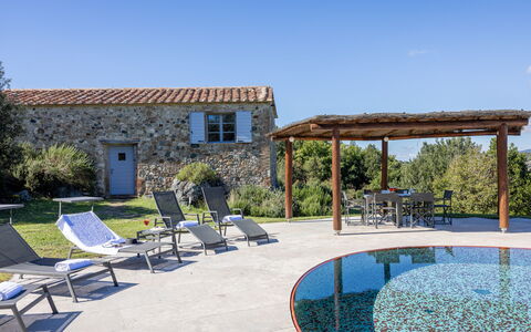 Villa Il Gabbro: Blu, Piscina, Mobili Da Esterno, Villetta, Estate, Ricorrere, Agriturismo, Sedia, Villa, Eco Hotel