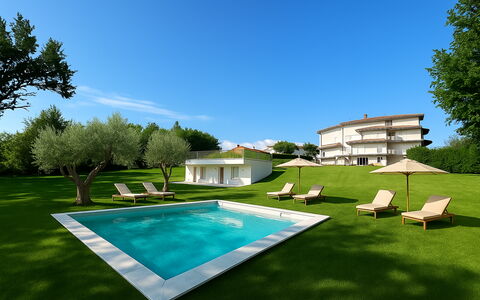 Villa al Glicine Proprietà: Piscina, Giardino, Lotto, Prato, Ricorrere, Shade, Estate, Landscaping, Cortile, Agriturismo