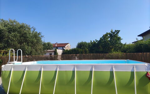 Villa Lory: Piscina, Giardino, Backyard, Prato, Plastica, Shade, Cortile, Erba Sintetica