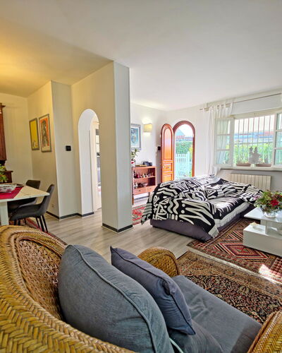 I Cipressi: Furniture, Interior Design, Couch, Flooring, Wood, Floor, Room, Living Room, Ceiling, Apartment