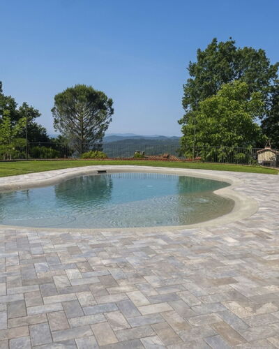 L'Oasi del Poggio: Flagstone, Composite Material, Concrete, Tile, Cobblestone, Swimming Pool