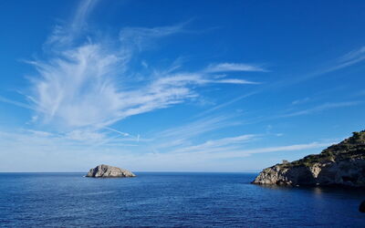 Stella Marina Apartment: Sky, Blue, Water, Horizon, Rock, Coastal And Oceanic Landforms, Sea, Coast, Promontory