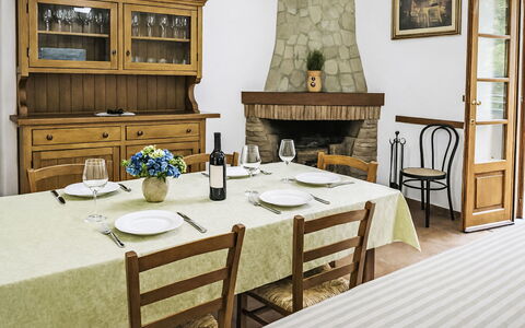 Casa Laura: Furniture, Interior Design, Table, Flooring, Wood, Kitchen & Dining Room Table, Room, Floor, Lighting, Chair