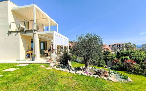 L'Eco di Rio: Zona Residenziale, Casa, Casa, Lotto, Estate, Appartamento, Giardino, Shade, Sobborgo, Balcone