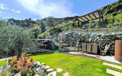 L'Eco di Rio: Arbusto, Paesaggio, Giardino, Comunita 'Impianto, Groundcover, Landscaping, Giardino Botanico, Backyard, Eco Hotel