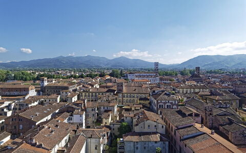 La Casa degli Artisti, Jacuzzi, Marliana: Daytime, Urban Area, City, Residential Area, Hill, Roof, Town, Horizon, Neighbourhood, Landscape