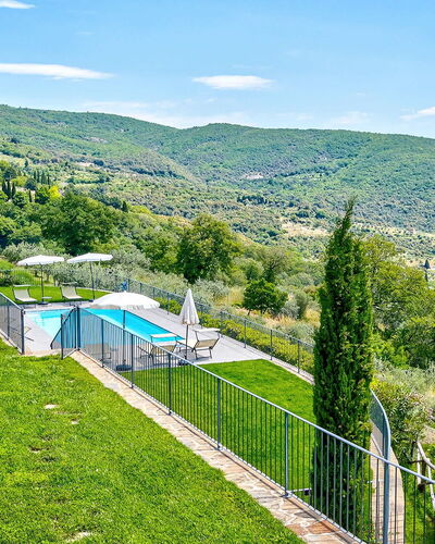 Villa Vita Bella: Hill, Hill Station, Swimming Pool, Valley, Ridge, Fence, Eco Hotel, Villa, Mountain Village, Farmhouse