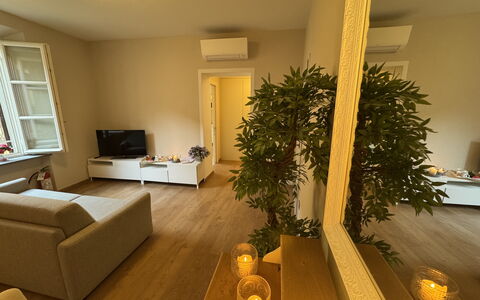 Casa Elena 13: Mobilia, Interior Design, Pavimentazione, Parete, Pavimento, Legna, Camera, Soffitto, Illuminazione, Soggiorno