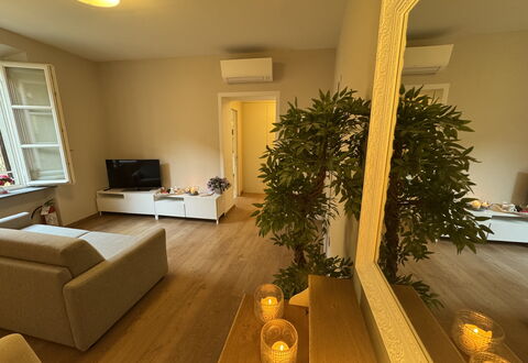 Casa Elena 13: Mobilia, Interior Design, Pavimentazione, Parete, Pavimento, Legna, Camera, Soffitto, Illuminazione, Soggiorno