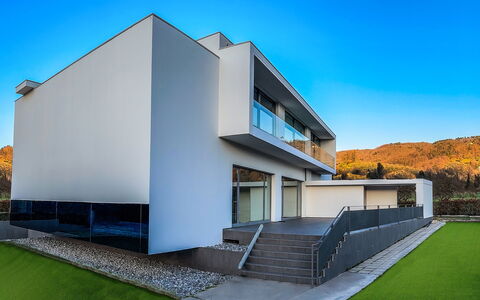 Villa Bilor Luxe: Architecture, Home, Estate, Balcony, Villa, Design, Daylighting, Mansion