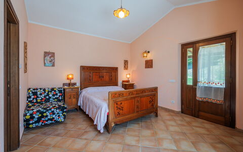 Il Giuncheto, Pool, Amazing View, Umbrian Countrys: Mobilia, Interior Design, Pavimentazione, Pavimento, Legna, Soffitto, Camera, Camera Da Letto, Letto, Illuminazione