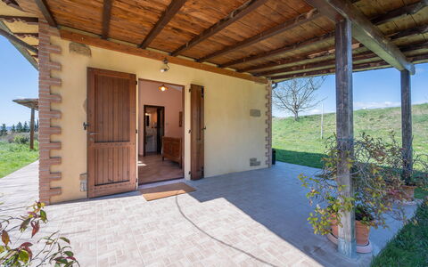 Il Giuncheto, Pool, Amazing View, Umbrian Countrys: Legna, Porta, Villetta, Latifoglie, Color Legno, Agriturismo, Portico, Struttura Esterna, Edifici Giardino, Porta A Casa