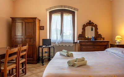 Accommodation:&nbsp;Il Giuncheto Chalet Piscina