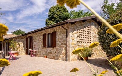 Il Giuncheto Apartments, Pool, Umbrian Countryside