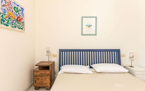 Il Giardino alle Rocchette: Mobilia, Parete, Interior Design, Legna, Camera Da Letto, Letto, Pavimento, Pavimentazione, Cornice, Bedding