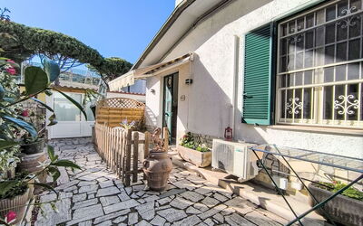 Accommodation:&nbsp;Villa Santina 42.2