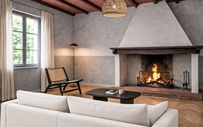 Accommodation:&nbsp;Caminetto 830.3