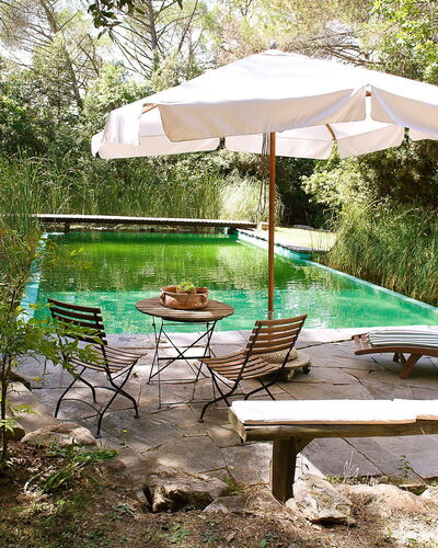 Il Poggio: Property, Table, Furniture, Shade, Tree, Backyard, Botany, Vacation, Outdoor Table, Outdoor Furniture