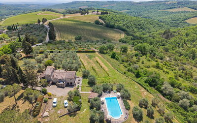 San Sano Retreat, Chianti Vineyard Views & Diving