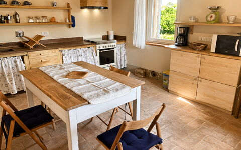 Il Casale al Colle: Mobilia, Cucina, Interior Design, Pavimentazione, Cabinetry, Controsoffitto, Legna, Elettrodomestico Da Cucina, Pavimento, Cassetto